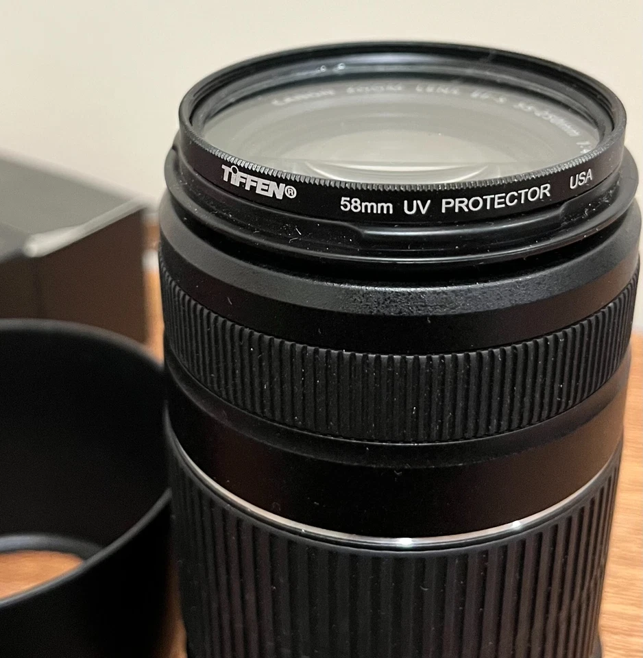 Canon EF-S 55-250mm f4-5.6 IS II With 58mm UV Protector And Lens Hood LHC-ET60 - Image 4 of 4