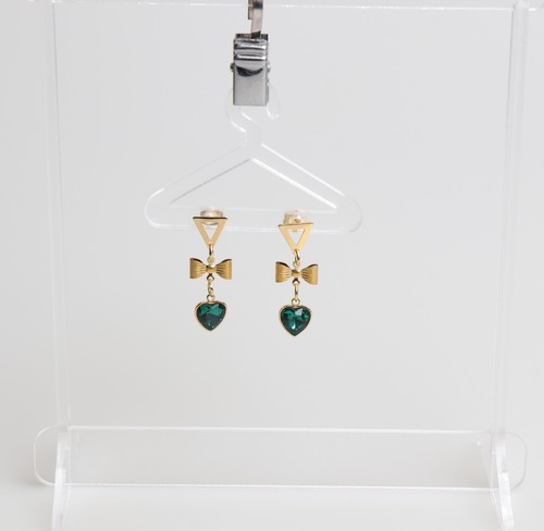 Pendientes Largos Hipoalergénicos Lazo Con Corazon Verde Chapado En Oro 18k
