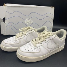Nike Air Force 1 Low White Sneaker Sz 9.5 Athletic Shoe