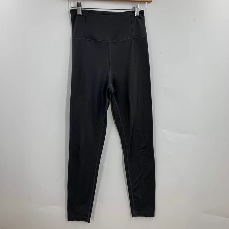 girlfriend-collective compressive high rise cropped leggings