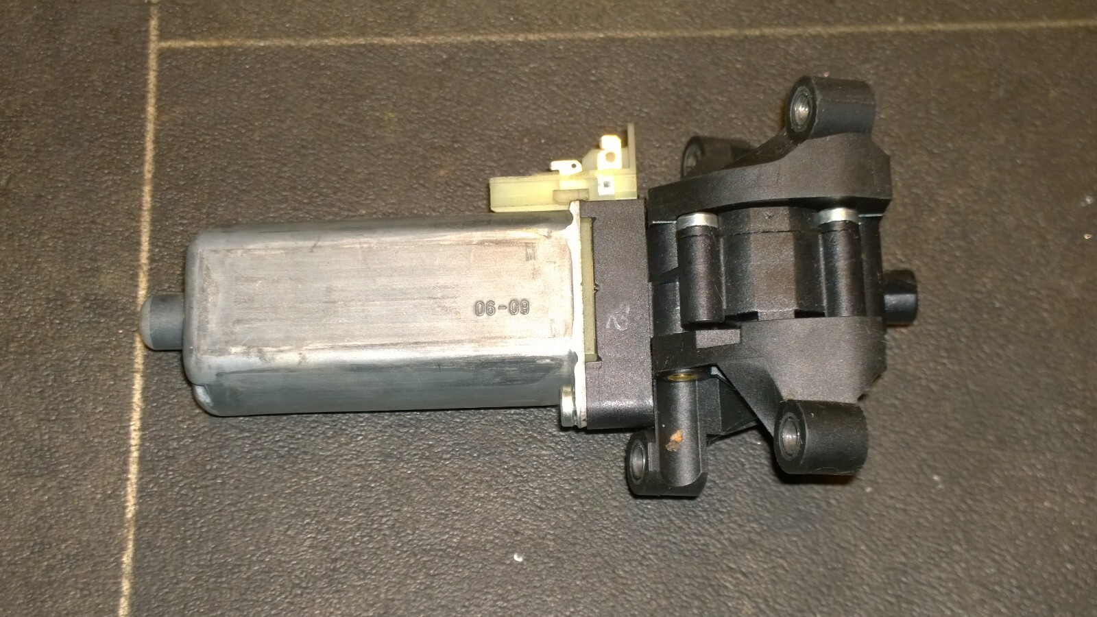 Mercedes-Benz S-class W221 Steering Wheel Adjustment Electric