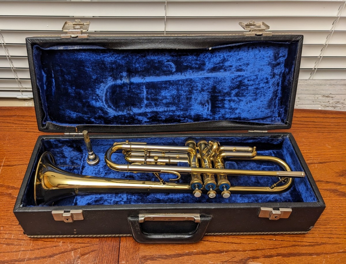 YORK BOOSEY HAWKS BICENTENIAL SERIES TRUMPET - SERIAL# 599729