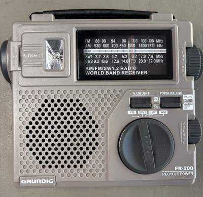 Grunding FR200 AM/FM Shortwave Crank Weather Radio - Portable - Tested Works