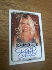 2017 LEAF POP CENTURY SIGNATURES PAMELA ANDERSON