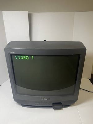 20  Sony Trinitron KV-20S42 Rare Curved Screen Retro Gaming Geometry