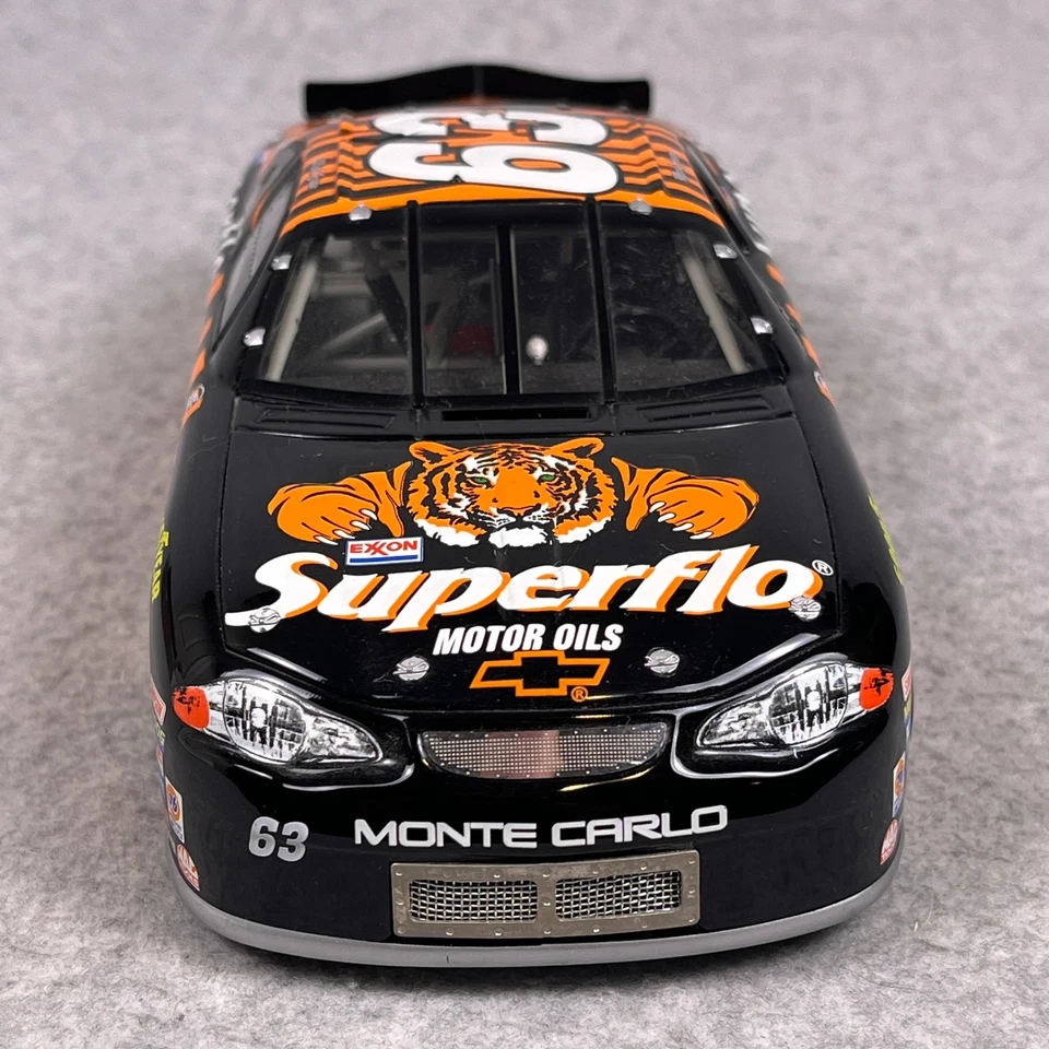 Mark Green 63 Superflo 1:24 Team Caliber Chevy Monte Carlo 2000 Preferred Series - Image 4 of 4