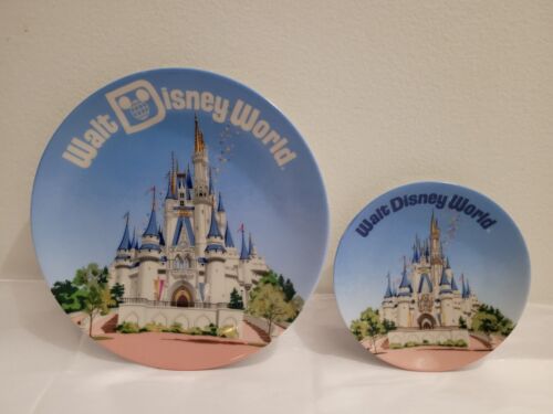 2 Walt Disney World Collectors Plates Set Princess Castle Cinderella Japan EUC - Picture 2 of 7