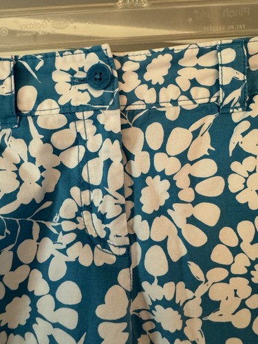 Tommy Bahama Ellery Fit Floral Shorts Size 6…Pristine Condition - Picture 2 of 5