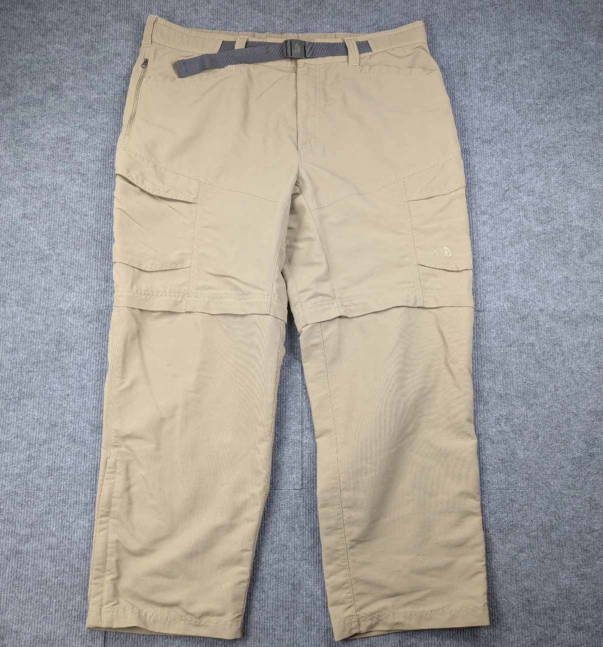 The North Face Convertible Pants Mens XL Cargo Outdoor Utility Hiking Belted
Opens in a new window o