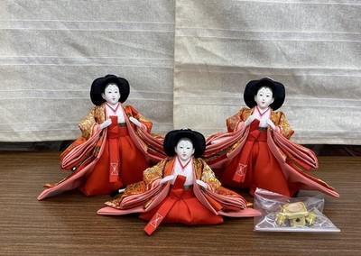 Japanese Hina dolls, Three official ladies, Japanese dolls