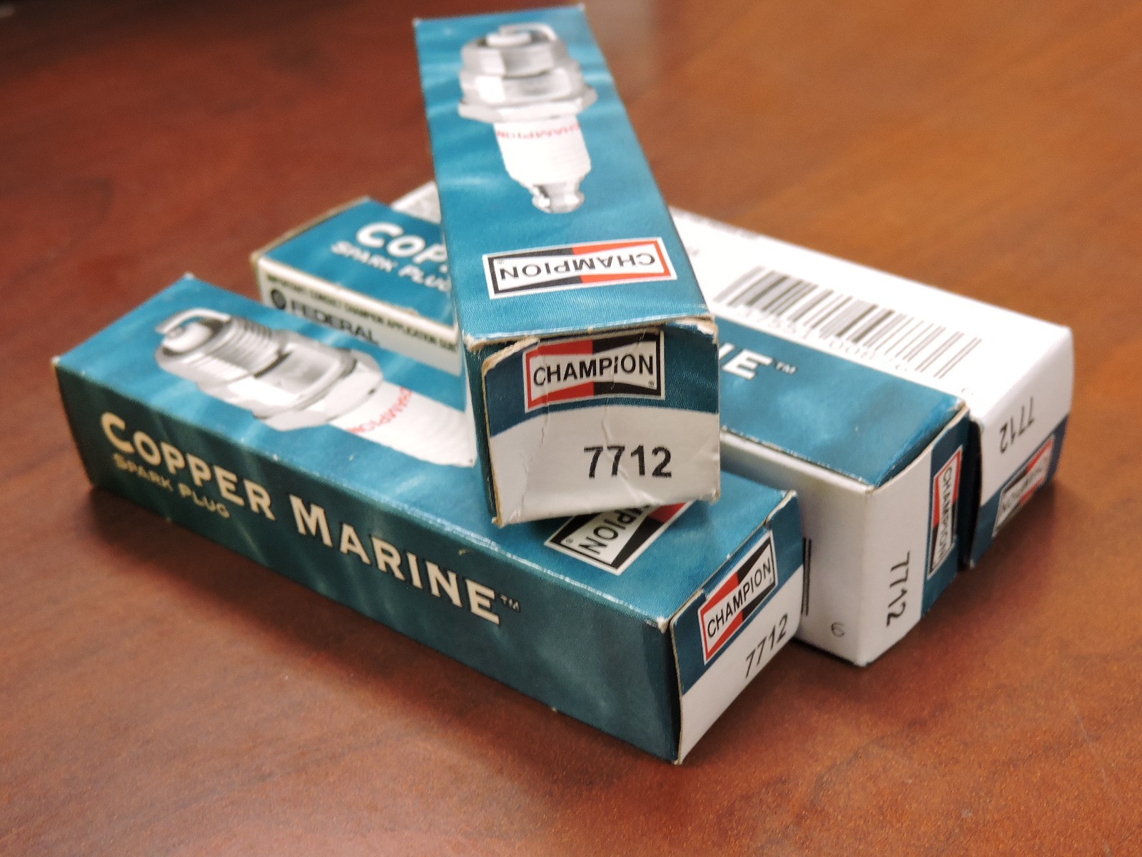 NEW CHAMPION COPPER MARINE 7712 SPARK PLUGS EACH