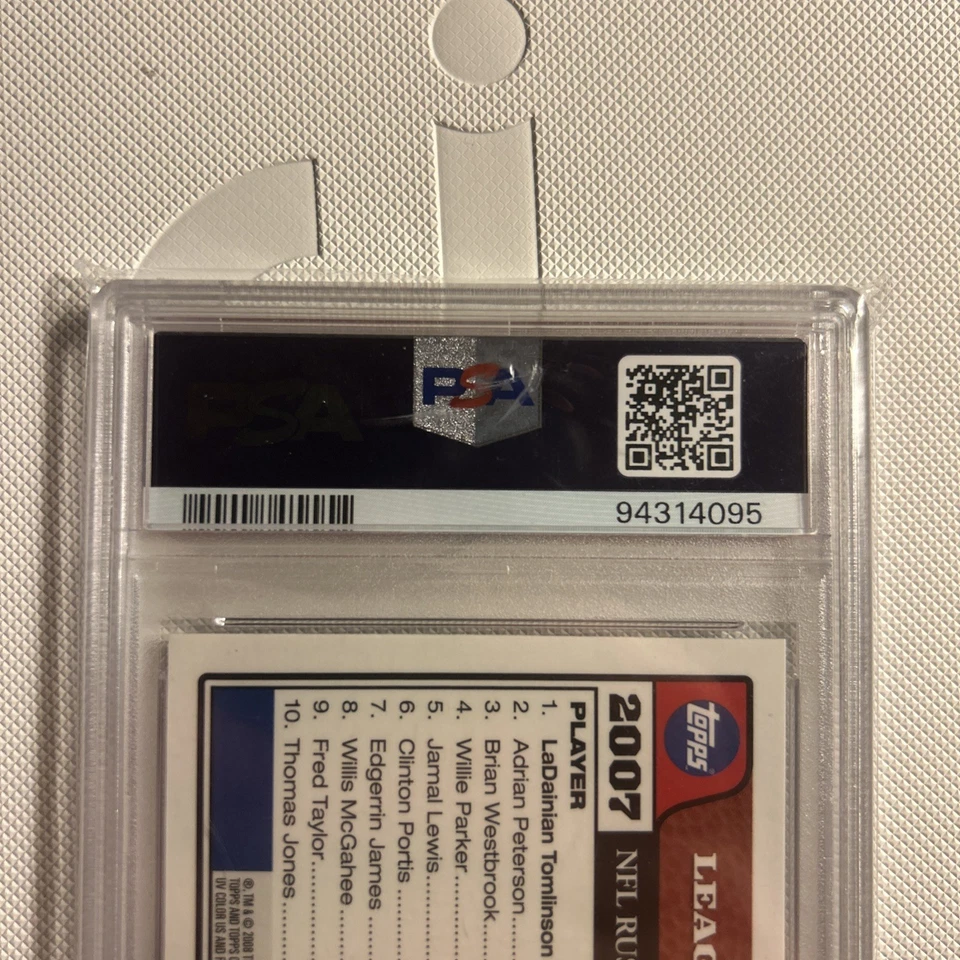 Topps Chrome 2008 - LaDainian Tomlinson #TC124 refractor negro PSA 9 cargadores Foto 3 de 3