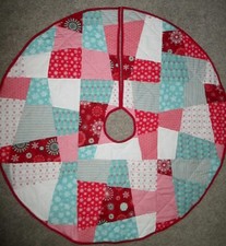 Frosty Retro Snowflakes 48" Christmas Tree Skirt Patchwork Quilted Handmade