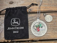 John Deere 2009 Limited Edition Pewter Christmas Ornament   14 in Series