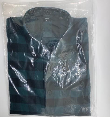 10 - 2000 Uline 12x15" Clear Plastic Apparel/Goods Poly Bag 1Mil - 2" Flap Lock - Picture 3 of 6