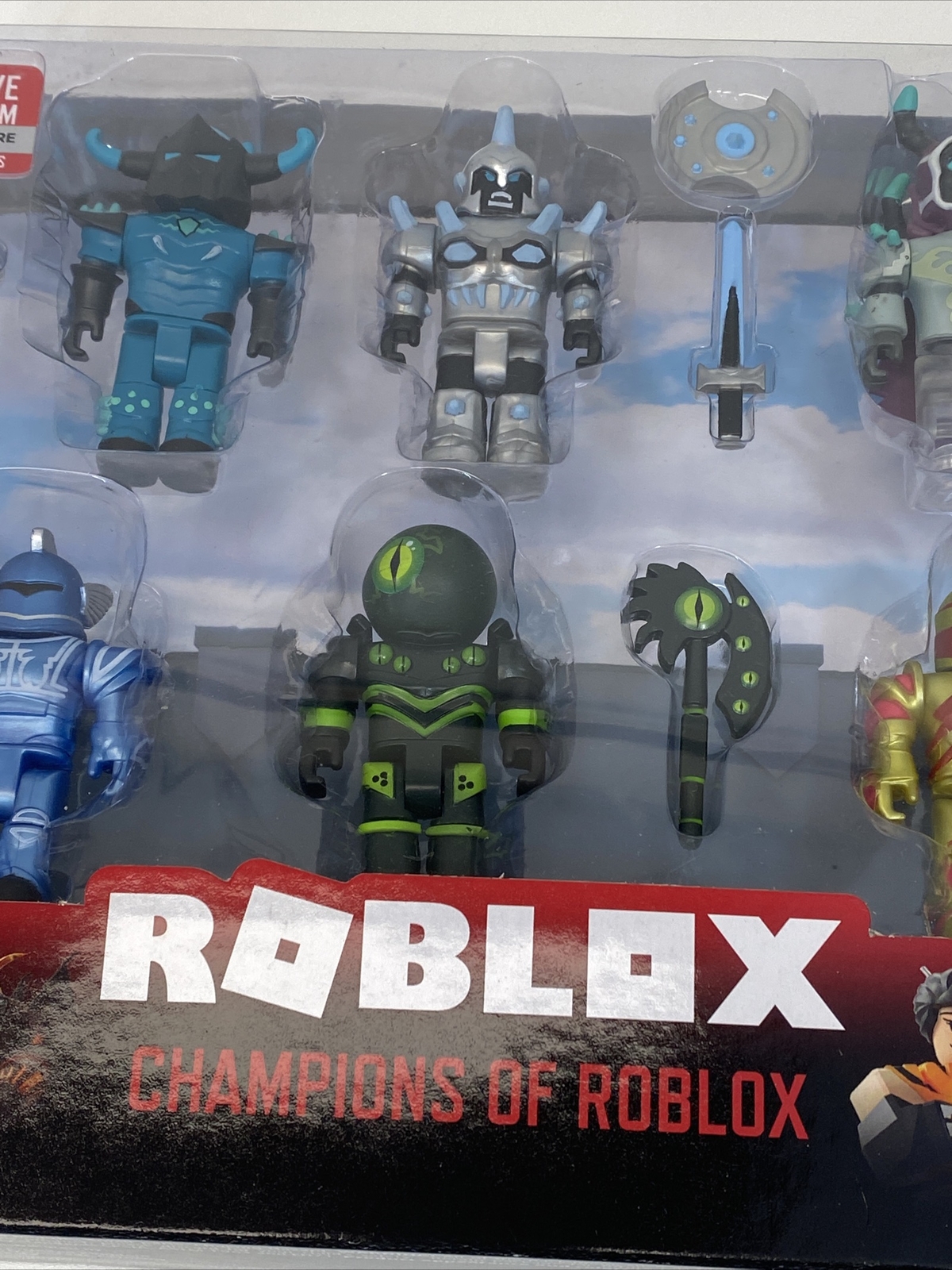 ROBLOX Champions of ROBLOX 6 Pack Figures Toys - Zavvi US