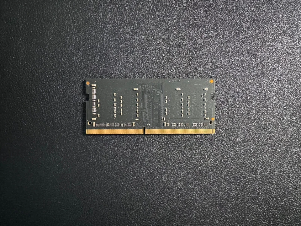 Micron 4GB PC4-2400T 19200 MTA4ATF51264HZ-2G3E2 Memory RAM Module Apple iMac 5k - Image 2 of 4