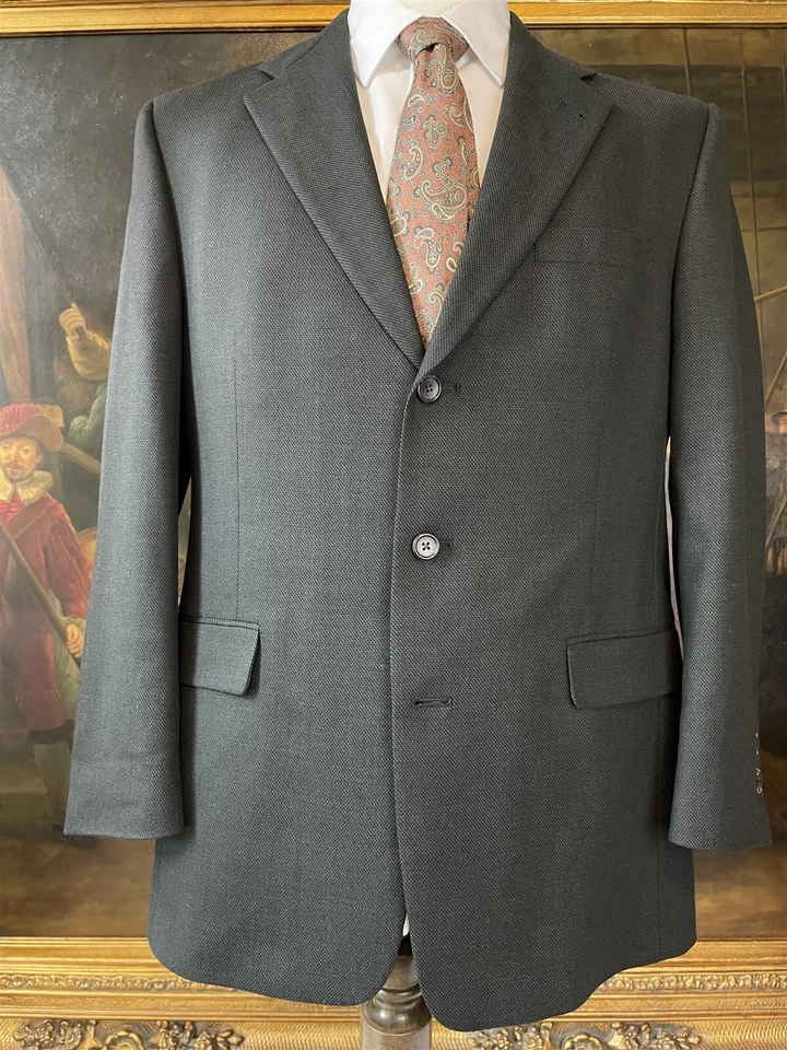 VTG Austin Reed 42R 32 x 30 2Pc USA MADE Dark Gray 100% Wool Textured 3Btn Suit - Image 4 of 4