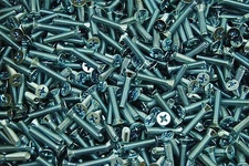 (400) Phillips Flat Head 1/4-20 x 1-1/4 Machine Screw Zinc Plated