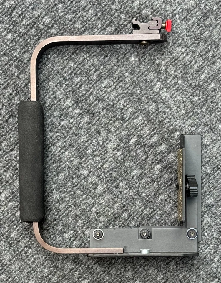 Stroboframe 310-900 Pro Rotating Flash Bracket - EXC COND - Image 3 of 4