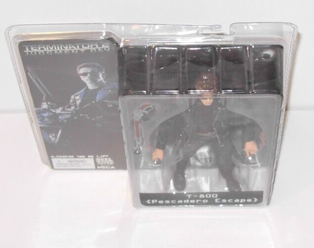 NECA キャリー フィギュア Amazon.com: Neca T-800 7inch Pescadero Escpae Sunglasses Version