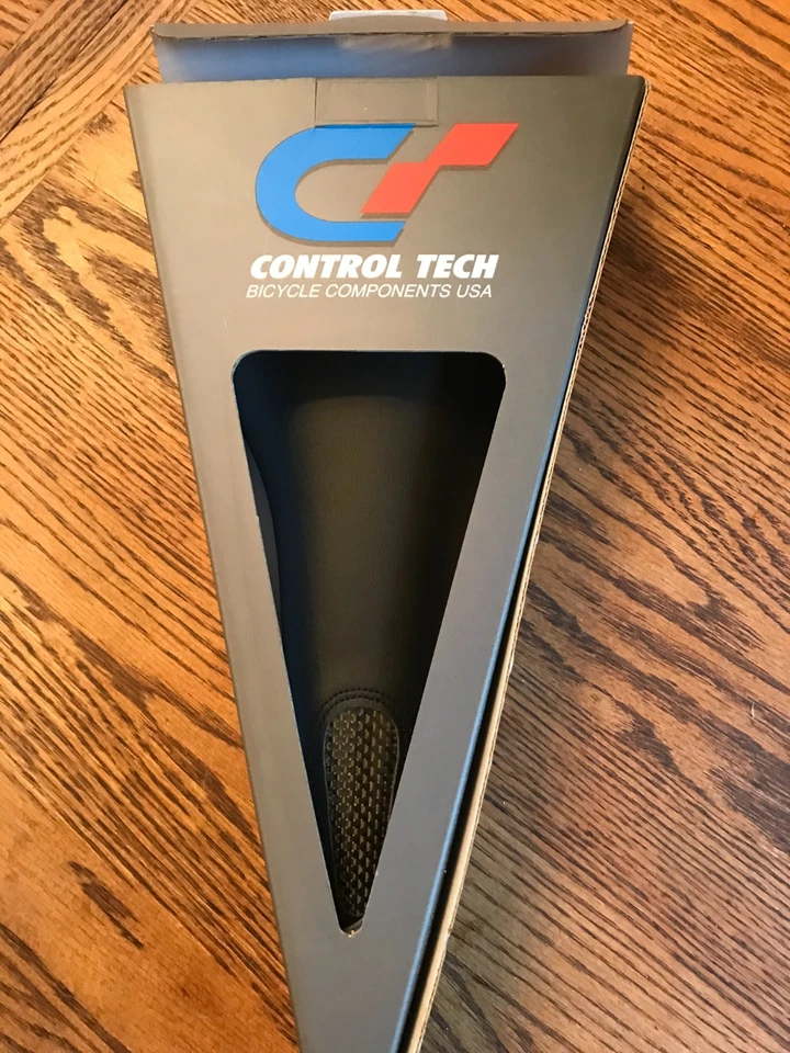 Control Tech "módulo" de carbono selim corpo de carbono/trilhos SS com capa de couro - Imagem 3 de 4