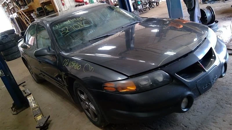 *LOCAL PICKUP ONLY* Driver Left Fender Fits 00-05 BONNEVILLE 10262277 - Image 2 of 4