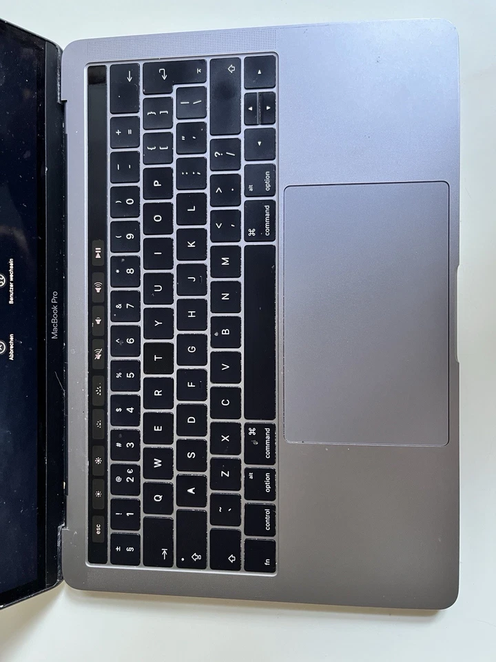 Apple MacBook Pro 13" (2016) - 3.3 GHz Intel Core i7 - 16 GB RAM - 500 GB SSD - Immagine 3 di 4