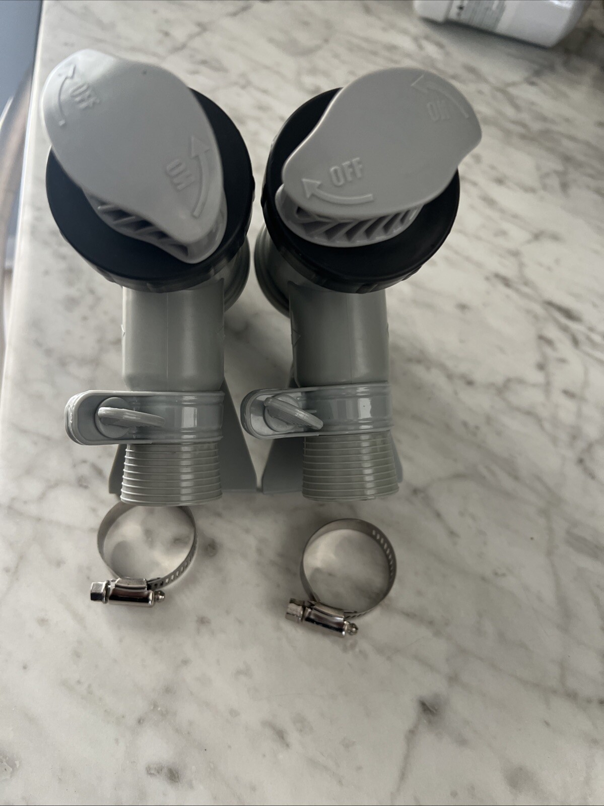 Pool Hose Bracket with Plunger Valve for Above-Ground Pool Parts 1.25 & 1.5 in