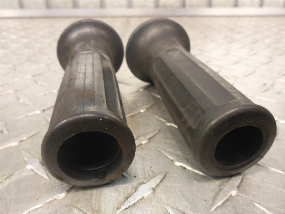 Par de empuñaduras eliminadoras tubo acelerador Kawasaki BN125-A BN 125 02  Foto 3 de 4