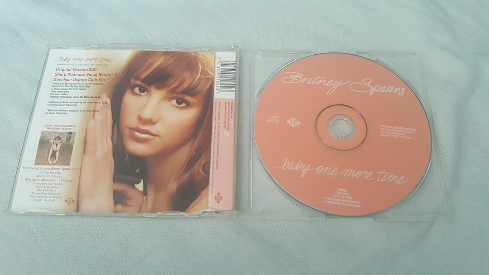 BRITNEY SPEARS ...BABY ONE MORE TIME 3 TRACK CD SINGLE INCLUDES REMIXES POP - Image 2 of 2