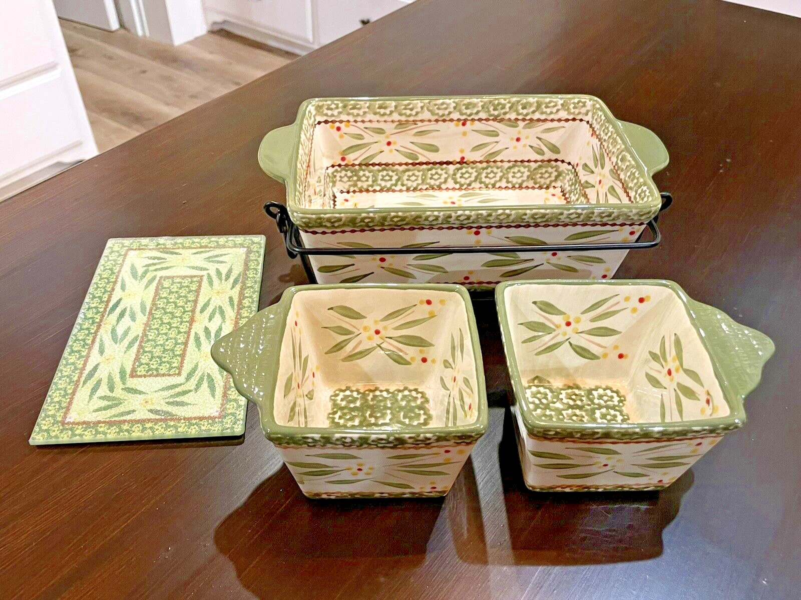 Set of 3 Temptations Old World Green Bread Baking Dishes / Trivet / Cooling Rack
Opens in a new wind