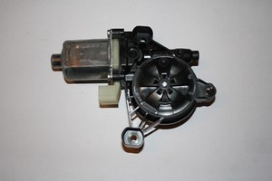VW AUDI Seat Skoda Fensterheber Motor Window regulator vorne Rechts 5Q0959801B