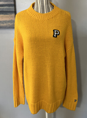 Pink Women's Size M Long Sleeve Long Sweater A-1