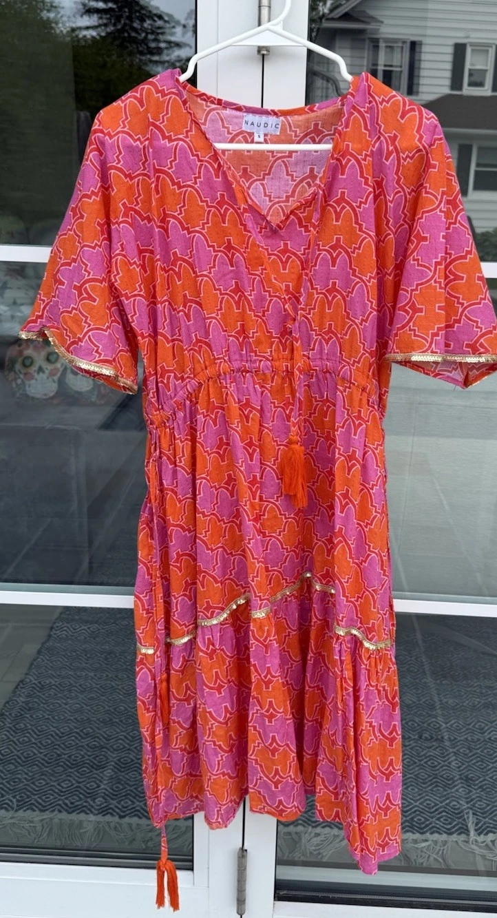 Nautic Geometric Summer Dress with Gold Sequin Embellishment - Small Women's
Opens in a new window o