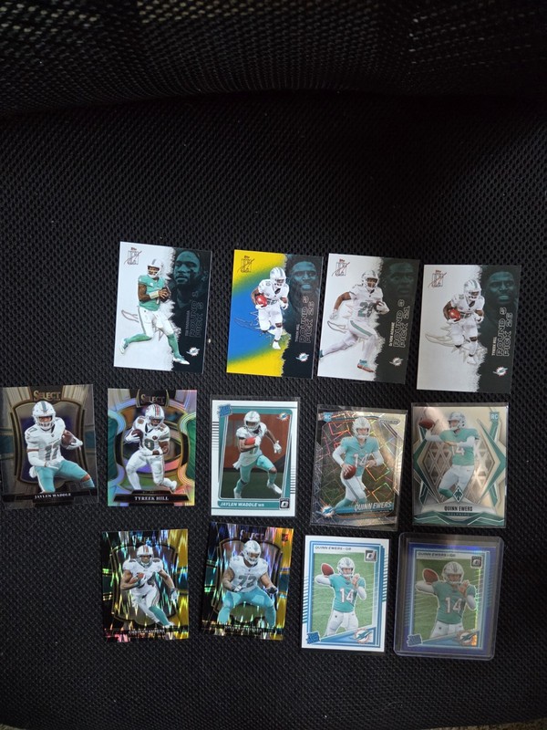 Miami Dolphins 12 Card Lot Waddle ROOKIE+Tyreek+Tua+Ewers 4x+Chambers BLACK GOLD