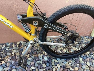 Schwinn Straight 6 Mountain Bike Sz 18” Vintage Marzocchi Fox WTB