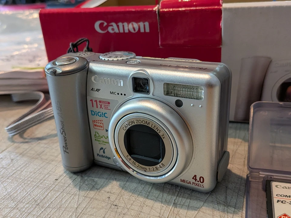 Комплект цифрового фотоаппарата Canon PowerShot A85 4,0 Мп - на запчасти/ремонт - Изображение 2 из 4