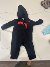 Puma Bebé Niño Rojo/Negro Mono 3-6 Meses Chándal Body Una Pieza Sudadera con Capucha