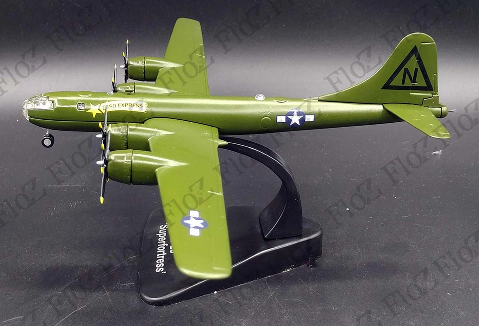 WWII Boeing B-29 Superfortress heavy bomber 1/144 plane diecast model - Image 2 of 4