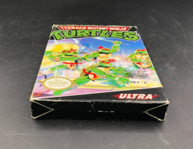 Teenage Mutant Ninja Turtles TMNT (Nintendo NES) in Box w/ Sleeve