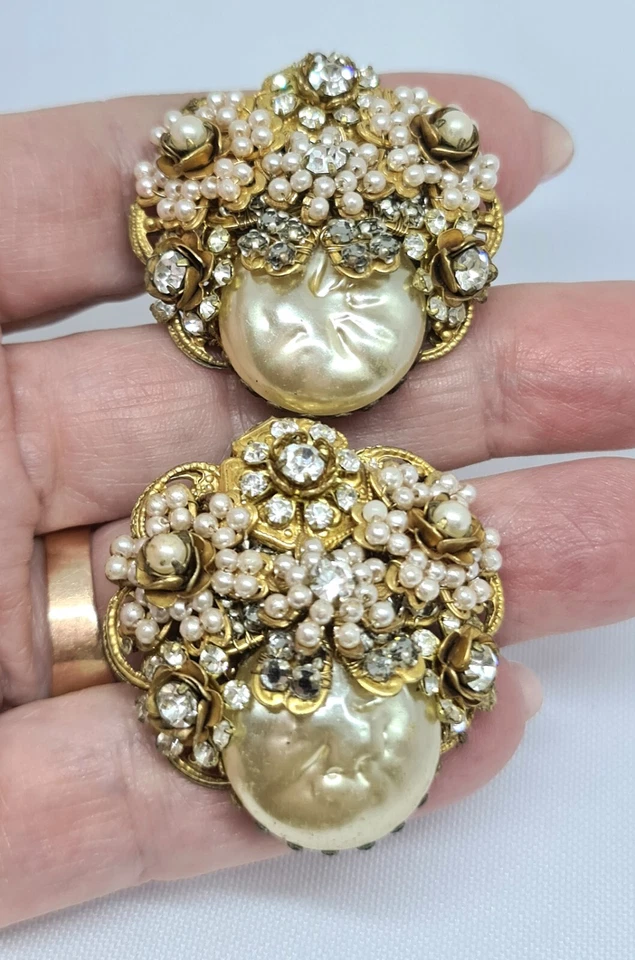 Gorgeous Stanley Hagler  N.Y.C. Clips Earrings Faux Pearls Unique. - Image 4 of 4