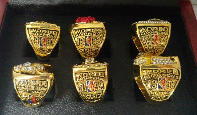 Scottie Pippen *NEW RARE*- Chicago Bulls 6 Championship Ring Set With