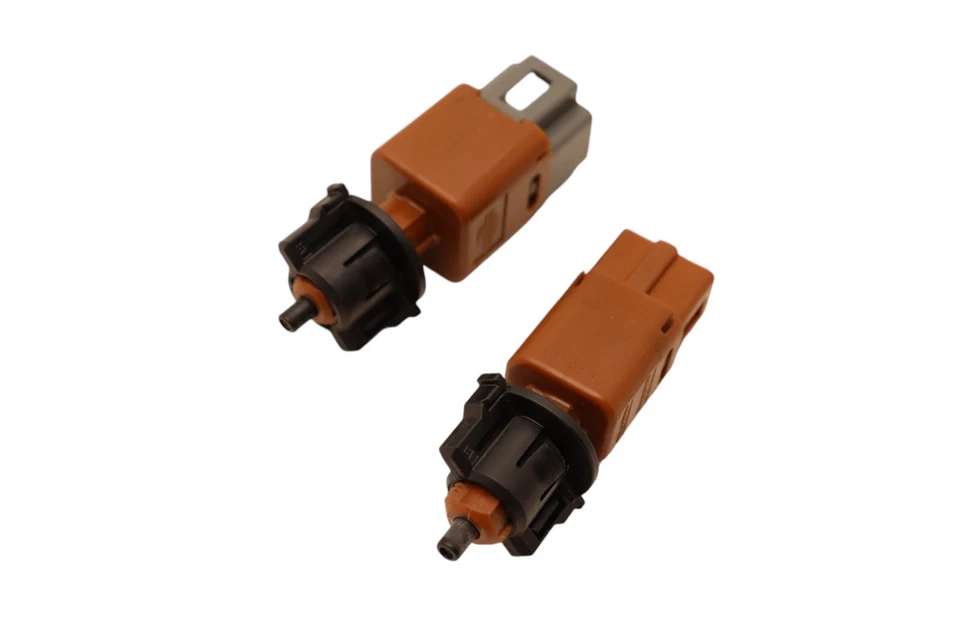 2017 - 2019 NISSAN ROGUE S SPORT BRAKE PEDAL LIGHT STOP LAMP SENSOR SET OEM #24 - Image 3 of 4