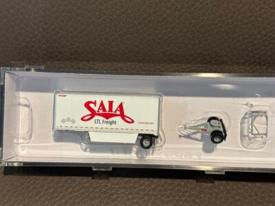 Trainworx N Scale 42892-05  28' Pup Trailer w/Dolly  SAIA Freight #290228