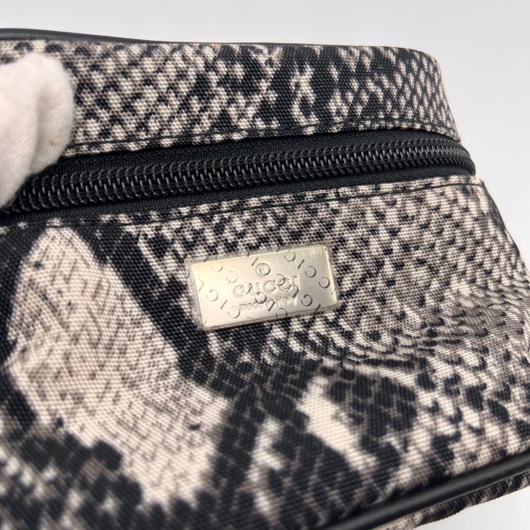 Gucci Python Pattern Pouch Mini Bag White Black U… - image 5