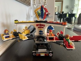 LEGO Expert: Fairground Mixer (10244) Complete Ride, Many Additional Pieces