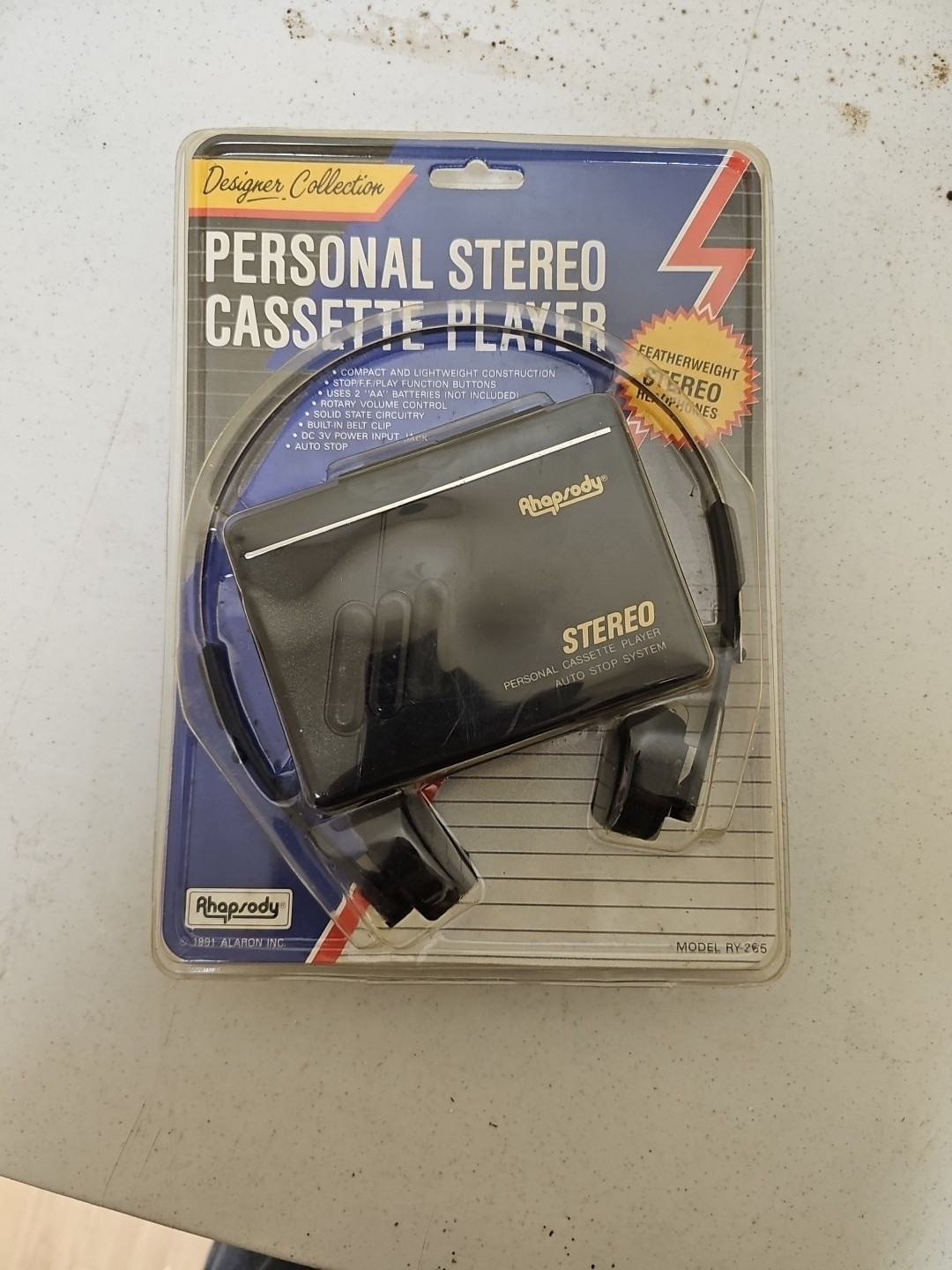 Vintage Rhapsody Stereo Portable Cassette Player Model No: RY-265