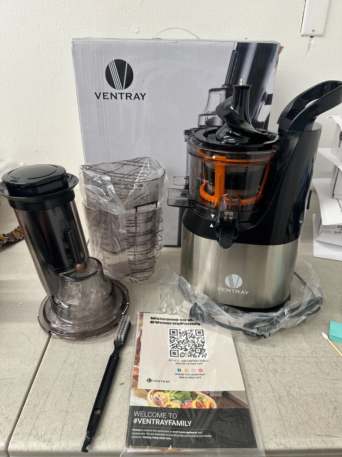 Ventray 408 Slow Press Masticating Juicer Extractor for Vegetables and Fruits