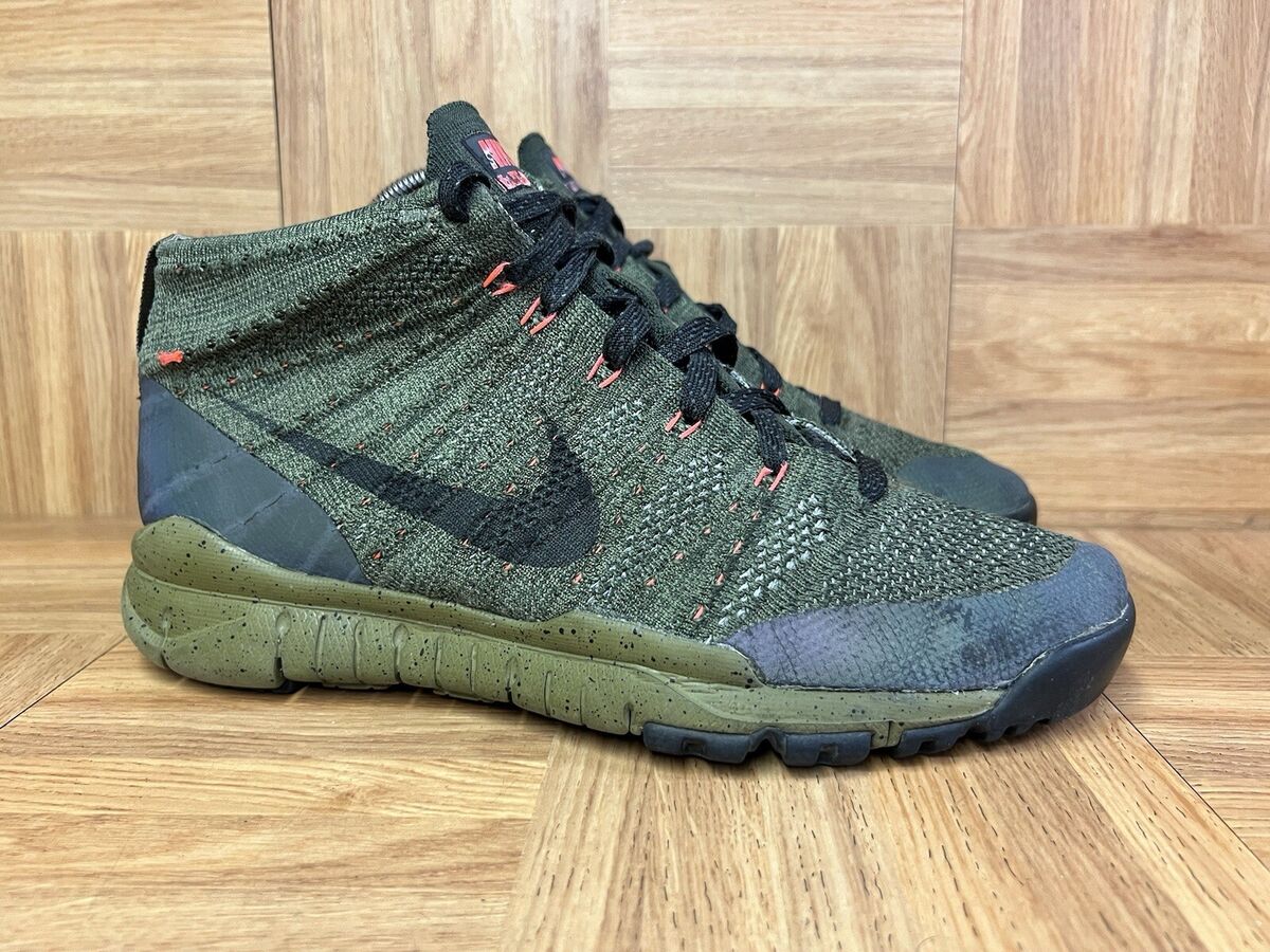RARE🔥 Sz 10 - Nike Flyknit Chukka SneakerBoots oLIVE RARE🔥 Sz 10 - Nike Flyknit Chukka SneakerBoots oLIVE
